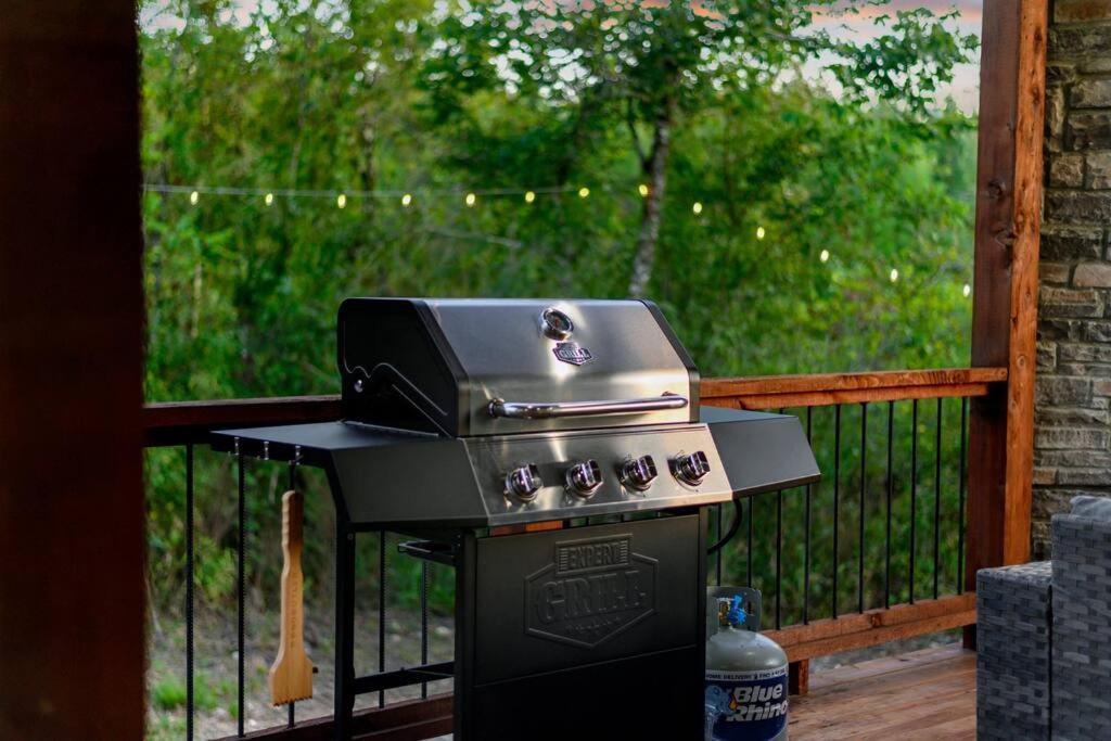 Under The Stars - Secluded, Hot Tub, Firepit, Games *