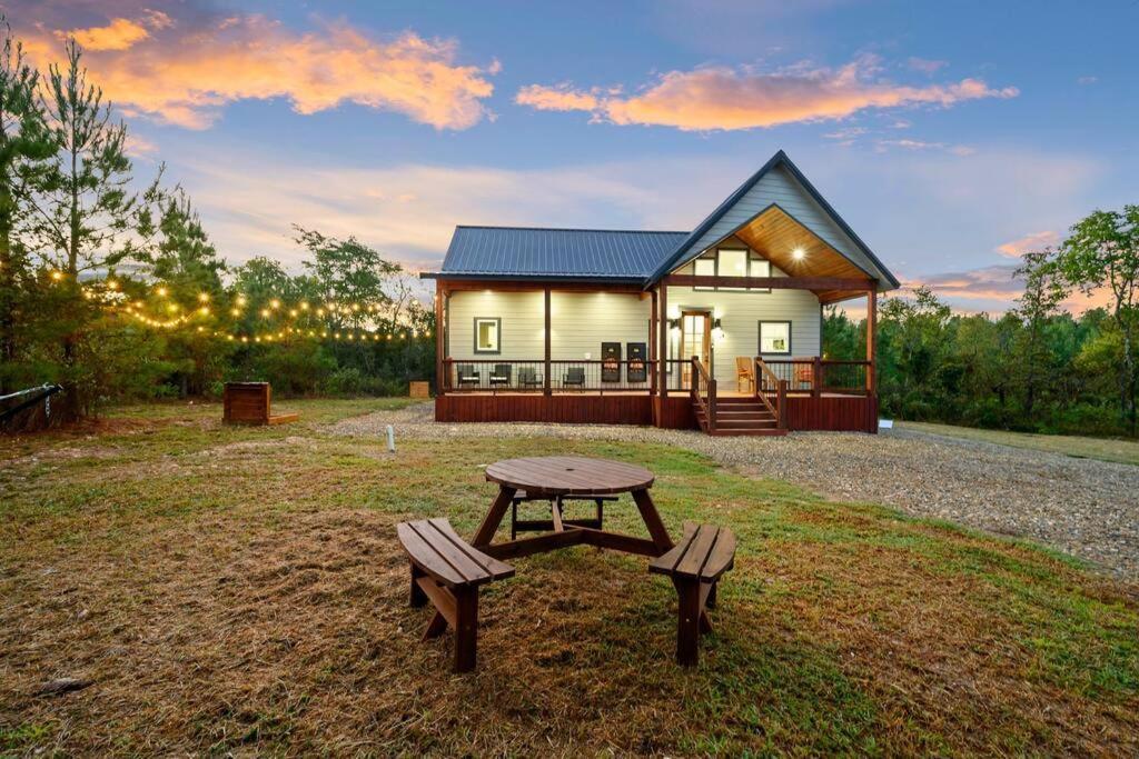 Under The Stars - Secluded, Hot Tub, Firepit, Games Chalet Broken Bow