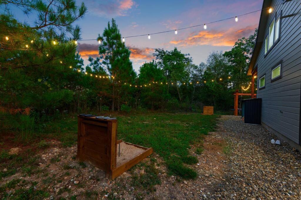 Under The Stars - Secluded, Hot Tub, Firepit, Games *