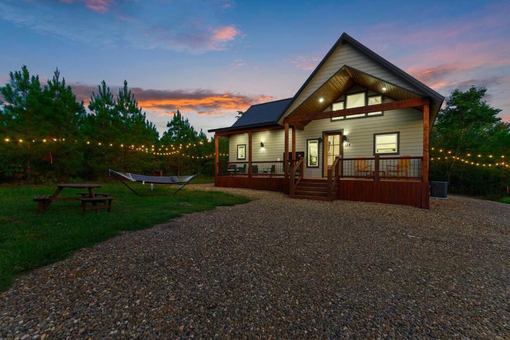 Chalet Under The Stars - Secluded, Hot Tub, Firepit, Games *