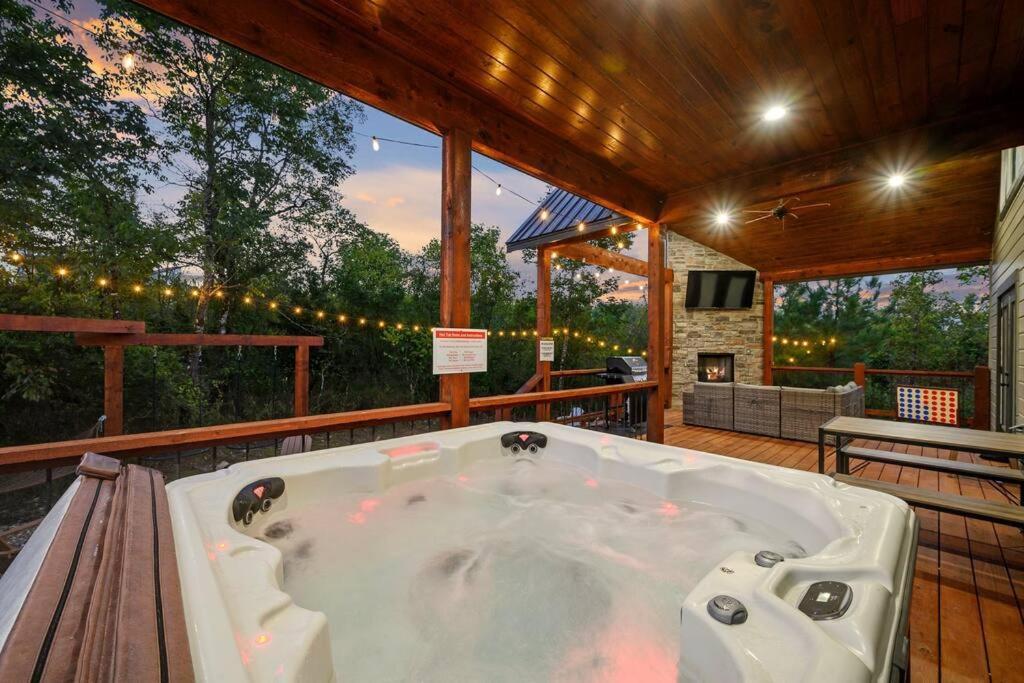 Under The Stars - Secluded, Hot Tub, Firepit, Games Broken Bow
